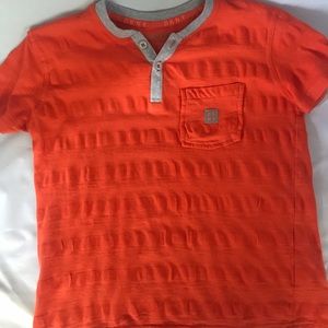 DKNY Boys Tee size 10/12